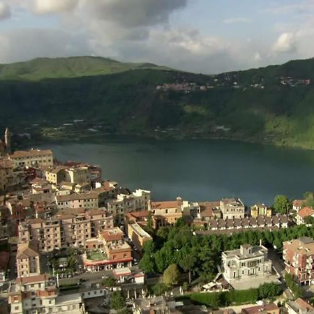 Appartement Relax Sul Lago à Genzano di Roma Extérieur photo